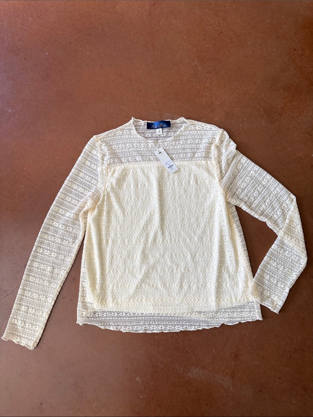 Francesca's Collections Cream Lace Long-Sleeve Top